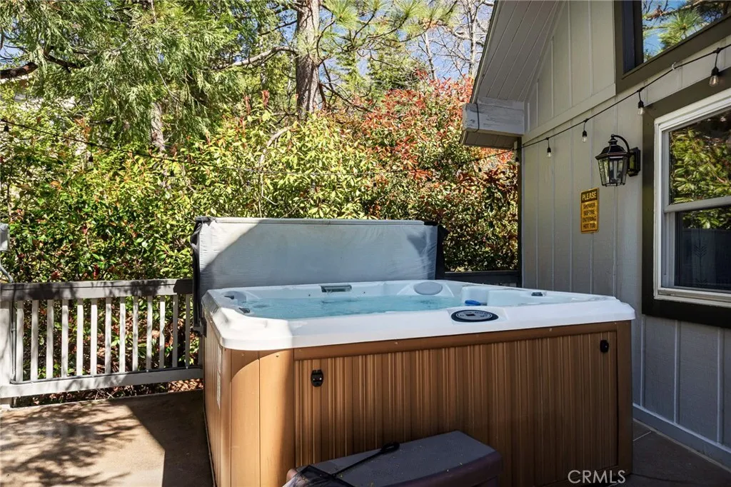 735 Bishorn Drive, Lake Arrowhead, California 92352 home-pic-16