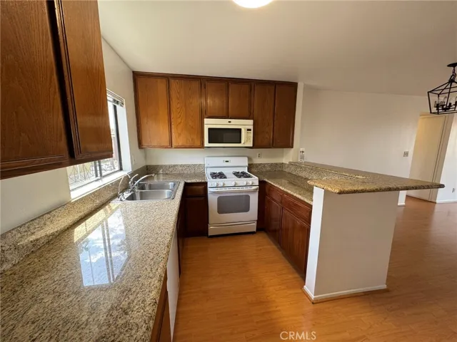 125 E Fairview Avenue, Glendale, California 91207