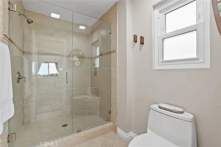 19055 Singingwood Circle, Lake Forest, California 92679