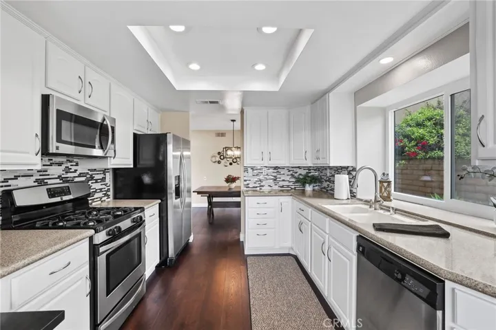 19055 Singingwood Circle, Lake Forest, California 92679
