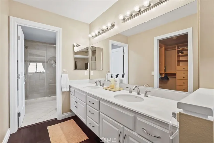 19055 Singingwood Circle, Lake Forest, California 92679
