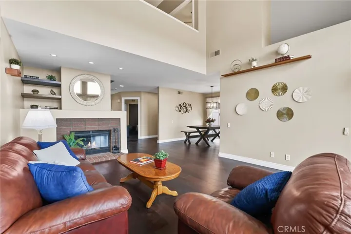 19055 Singingwood Circle, Lake Forest, California 92679