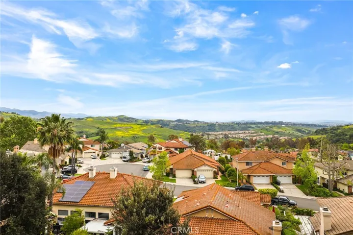 19055 Singingwood Circle, Lake Forest, California 92679