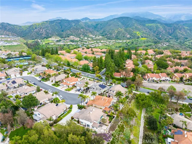 19055 Singingwood Circle, Lake Forest, California 92679