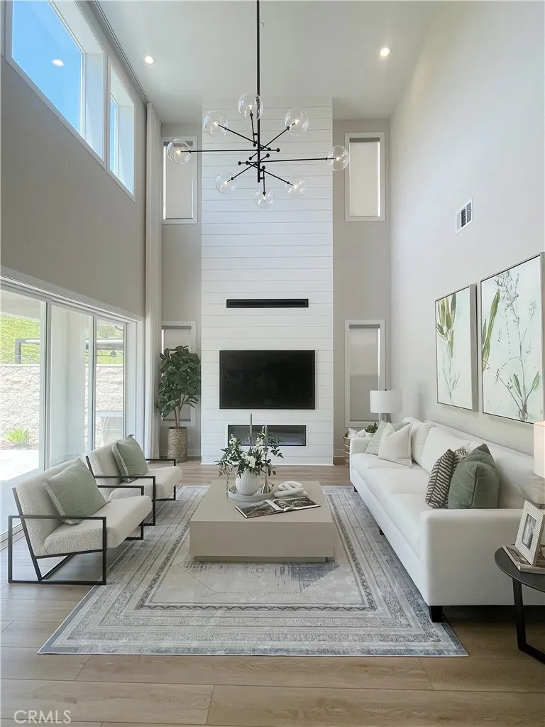 281 Burwood, Lake Forest, California 92630 home-pic-0