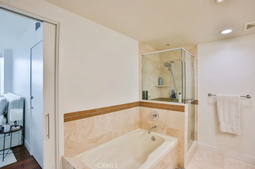 3141 Michelson Drive 602, Irvine, California 92612 home-pic-15