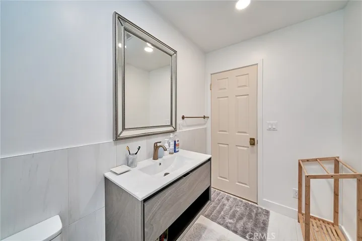 6231 Lochvale Drive, Rancho Palos Verdes, California 90275