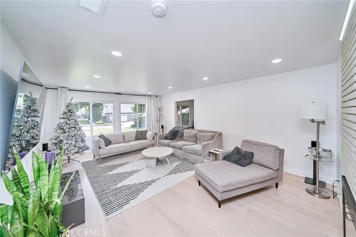 6231 Lochvale Drive, Rancho Palos Verdes, California 90275