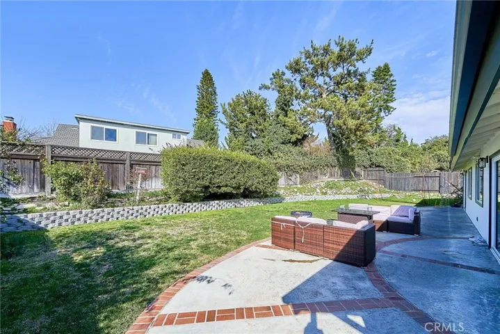 6231 Lochvale Drive, Rancho Palos Verdes, California 90275