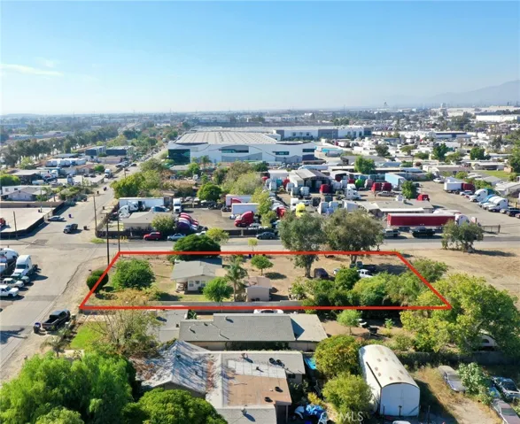 15114 Washington Drive, Fontana, California 92335