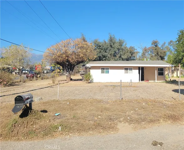 15114 Washington Drive, Fontana, California 92335