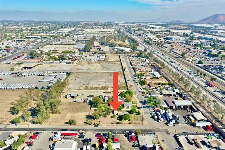 15114 Washington Drive, Fontana, California 92335