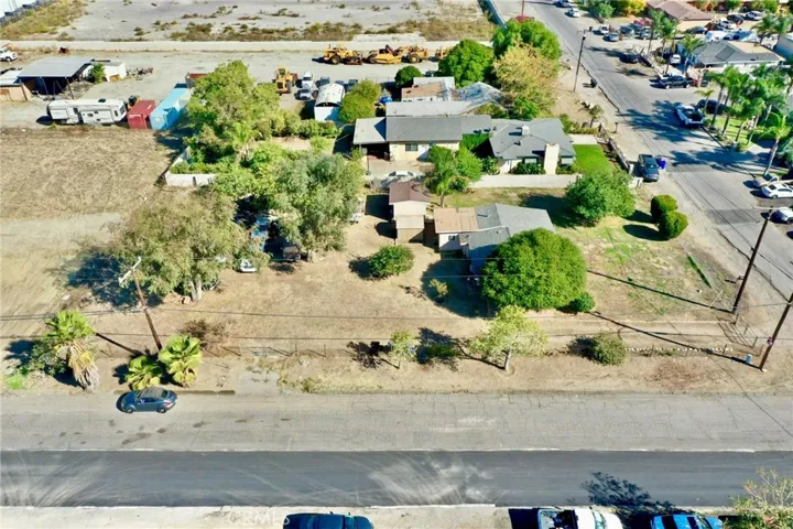 15114 Washington Drive, Fontana, California 92335