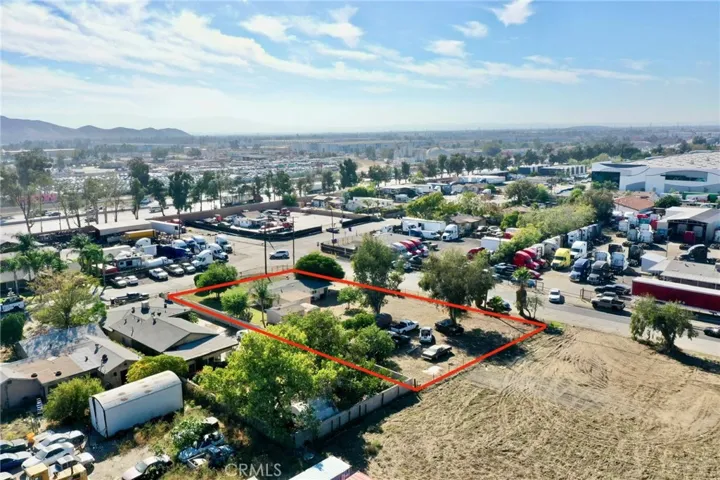 15114 Washington Drive, Fontana, California 92335