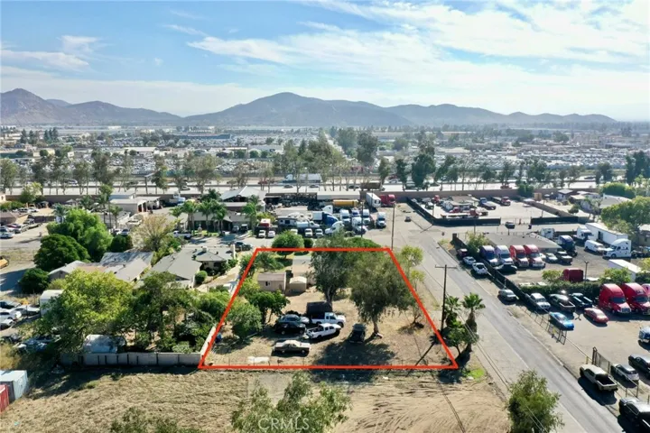15114 Washington Drive, Fontana, California 92335