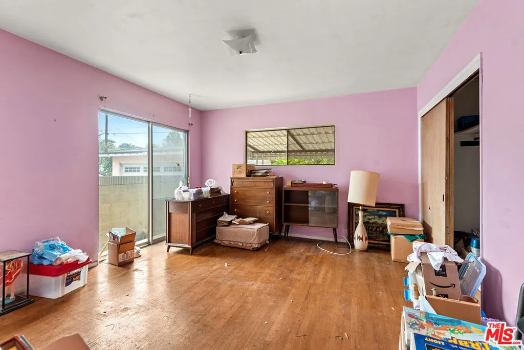 12926 Bonaparte Avenue, Los Angeles, California 90066 home-pic-16