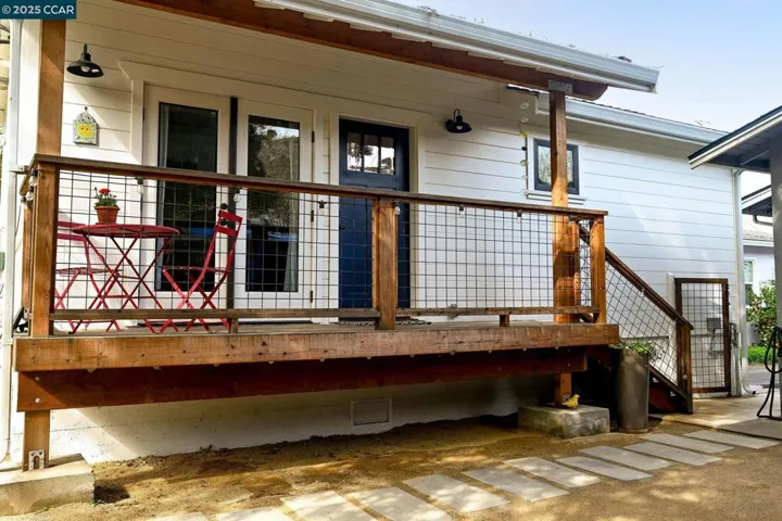 514 Arch Street, Martinez, California 94553-3241