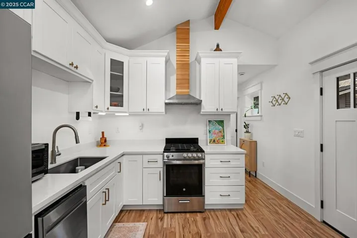 514 Arch Street, Martinez, California 94553-3241