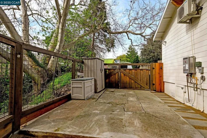 514 Arch Street, Martinez, California 94553-3241