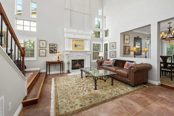 5161 Camino Playa Portofino, San Diego, California 92124