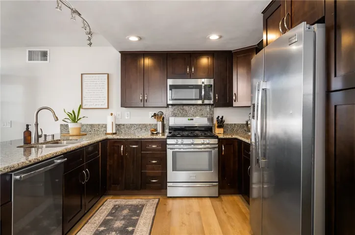 21471 Kirkwall Lane, Lake Forest, California 92630