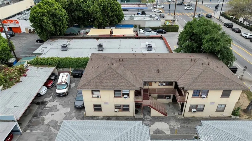 7224 Hazeltine Avenue, Van Nuys, California 91405