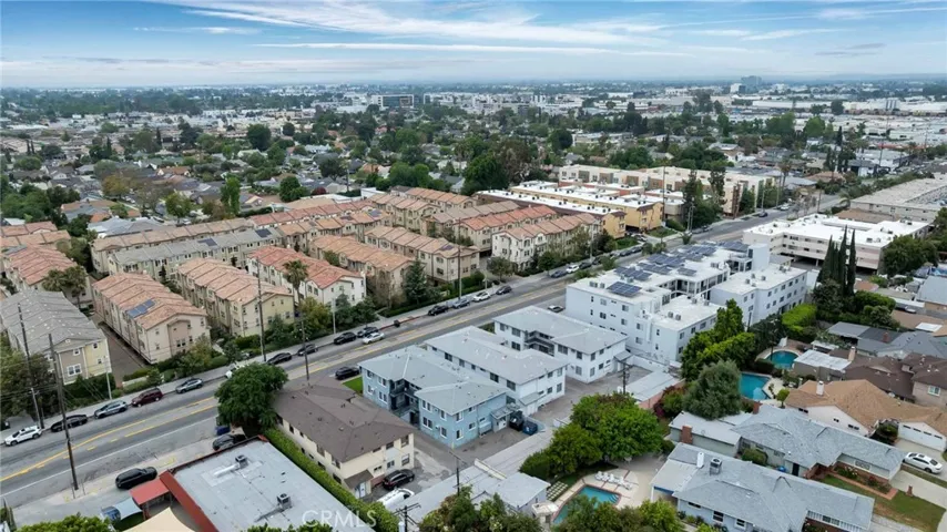 7224 Hazeltine Avenue, Van Nuys, California 91405