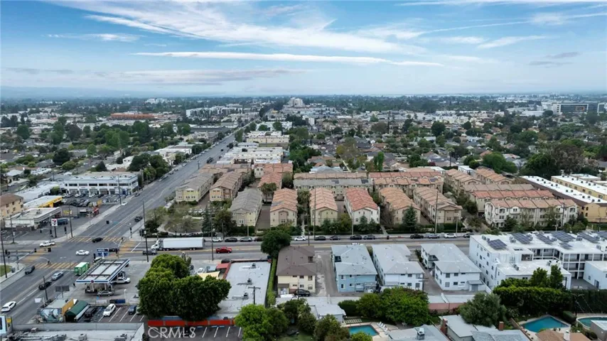 7224 Hazeltine Avenue, Van Nuys, California 91405