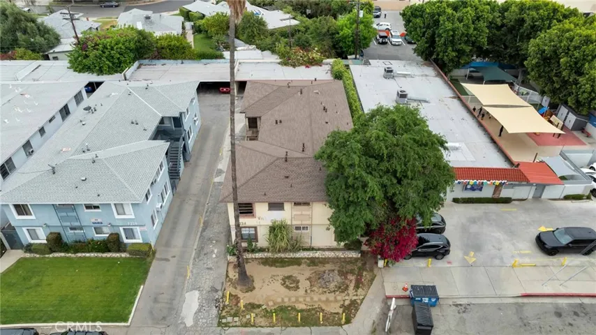 7224 Hazeltine Avenue, Van Nuys, California 91405