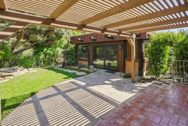 32-6986 Harmon Drive-33