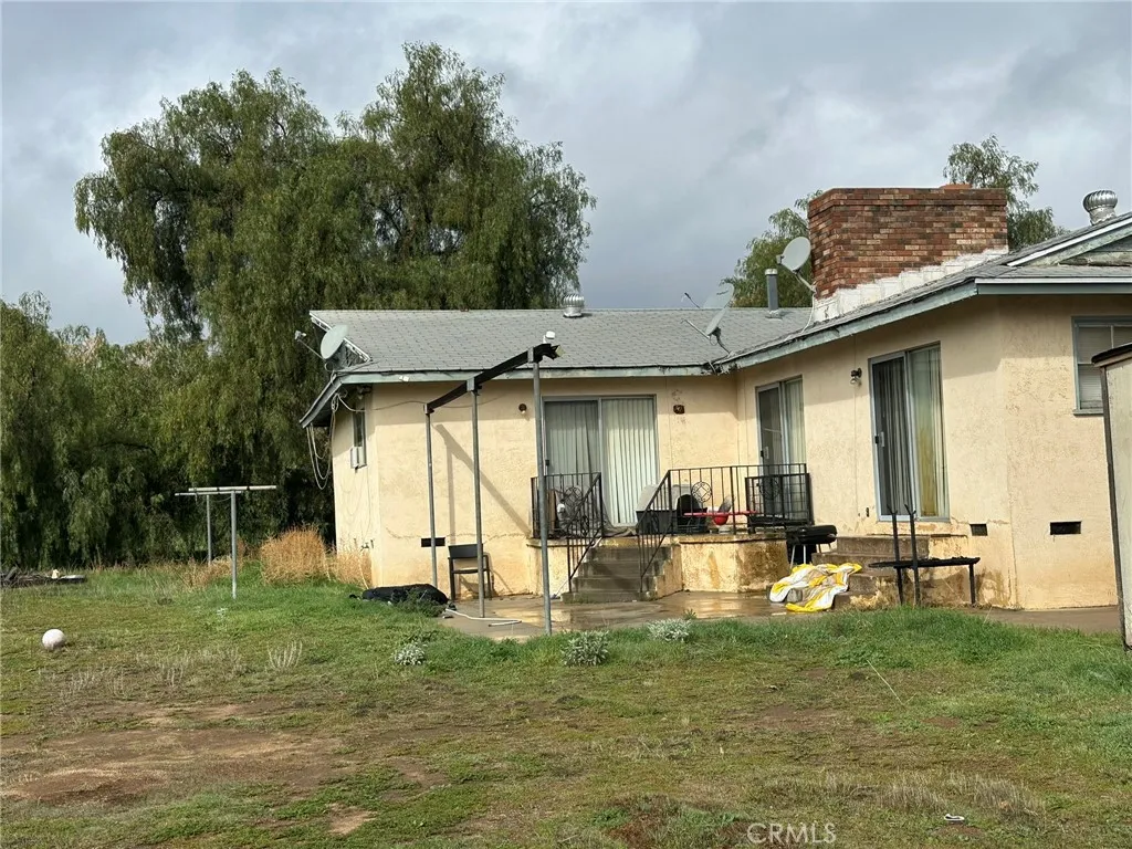 27890 Greenwald Avenue, Perris, California 92570 home-pic-9