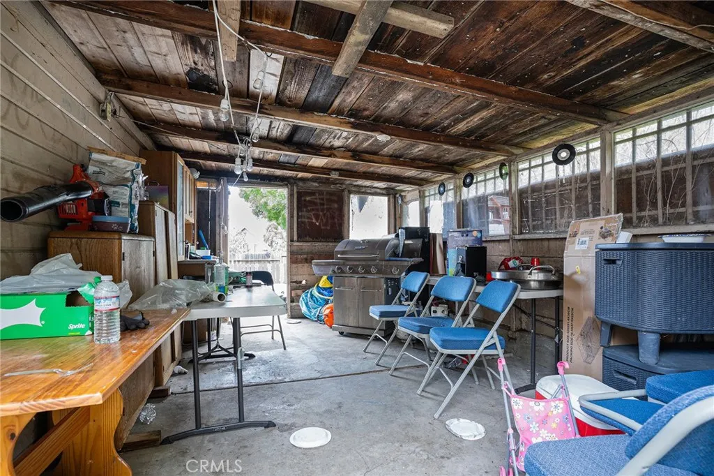 2445 10th Avenue, Oakland, California 94606 home-pic-25