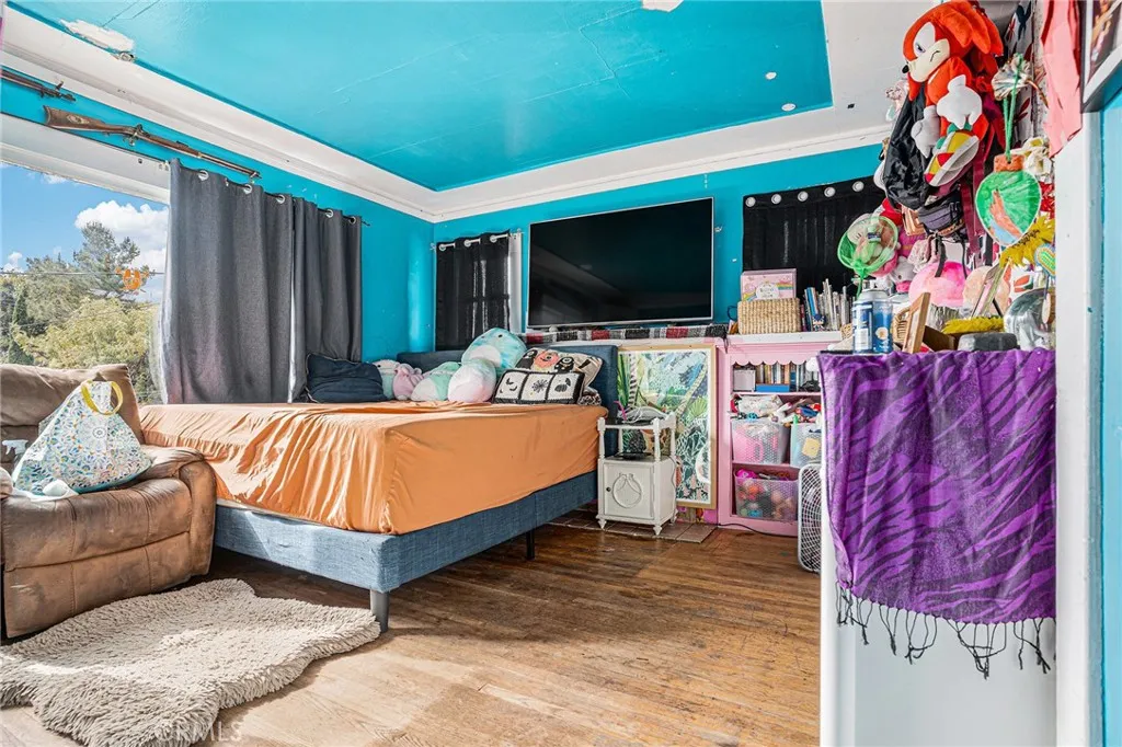 2445 10th Avenue, Oakland, California 94606 home-pic-8