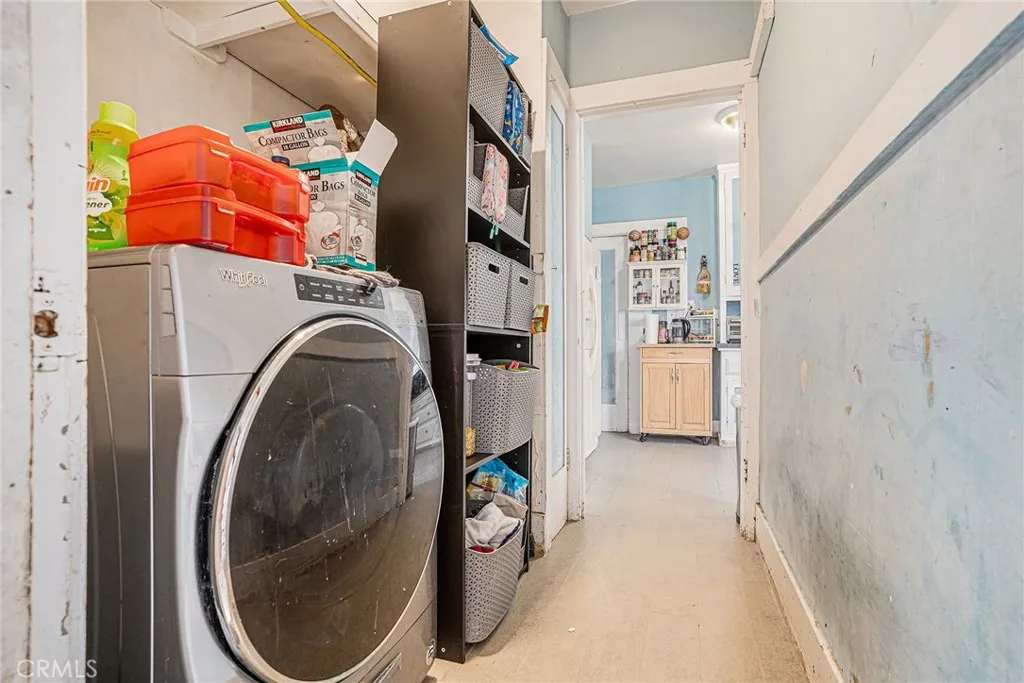 2445 10th Avenue, Oakland, California 94606 home-pic-24