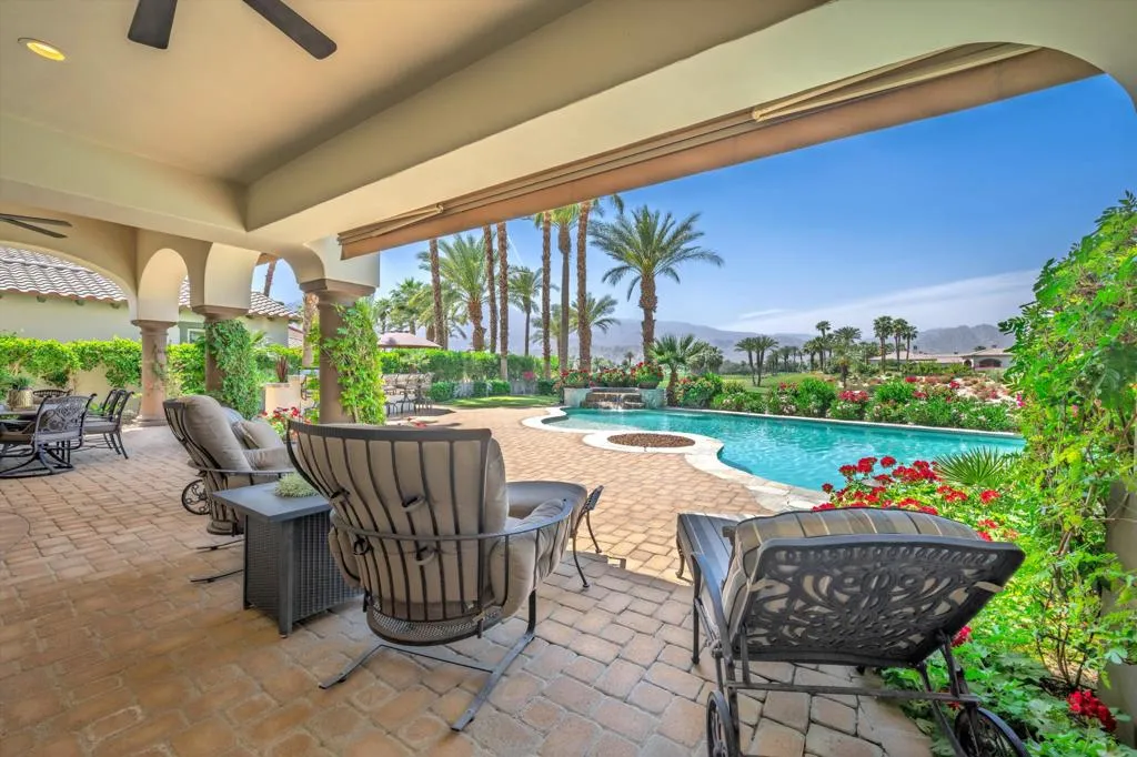 58205 Carmona, La Quinta, California 92253 home-pic-9