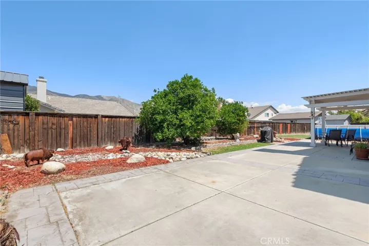 879 Glider Place, San Jacinto, California 92582