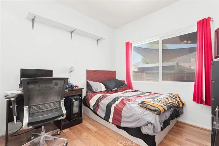 879 Glider Place, San Jacinto, California 92582