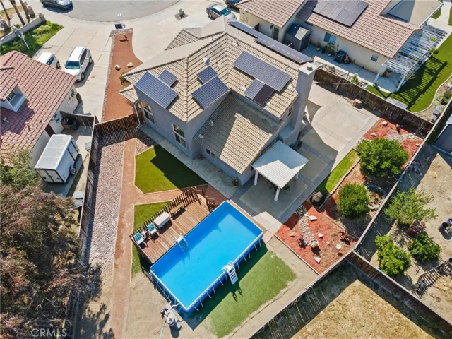 879 Glider Place, San Jacinto, California 92582