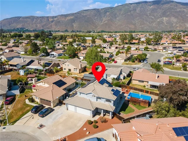 879 Glider Place, San Jacinto, California 92582
