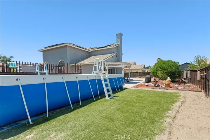 879 Glider Place, San Jacinto, California 92582