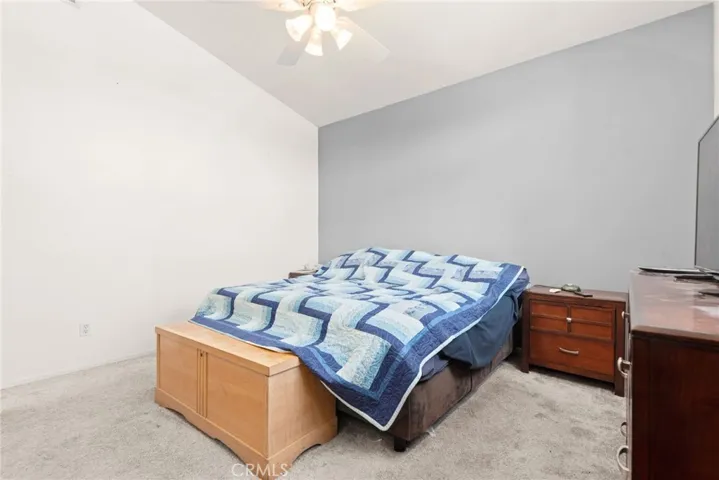 879 Glider Place, San Jacinto, California 92582