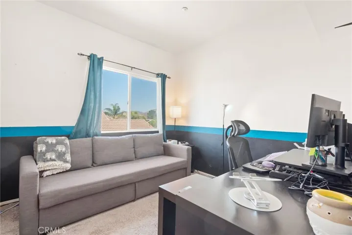 879 Glider Place, San Jacinto, California 92582