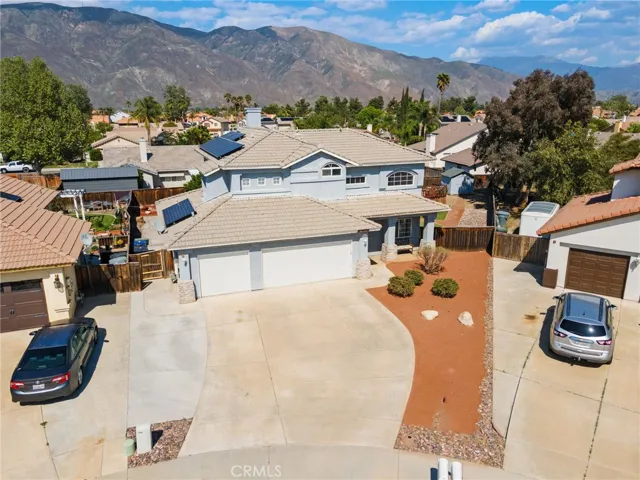 879 Glider Place, San Jacinto, California 92582