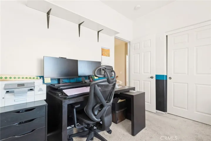 879 Glider Place, San Jacinto, California 92582