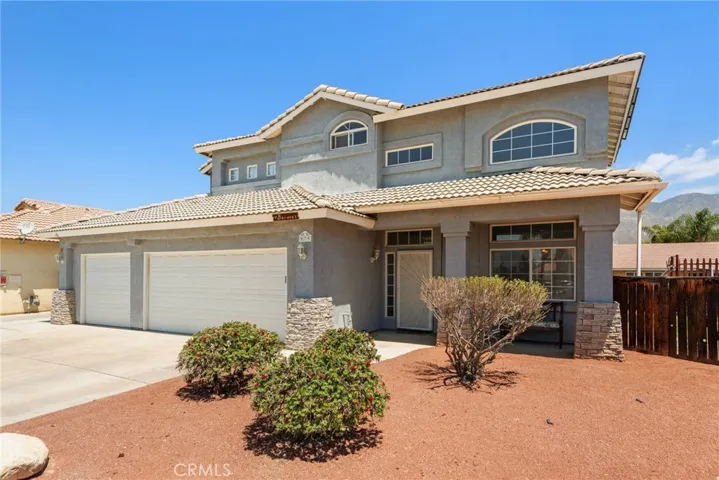 879 Glider Place, San Jacinto, California 92582