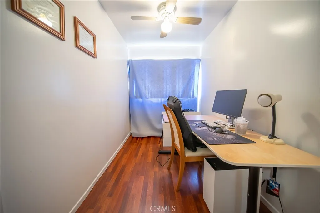 7033 Stewart And Gray Road 6, Downey, California 90241 home-pic-8