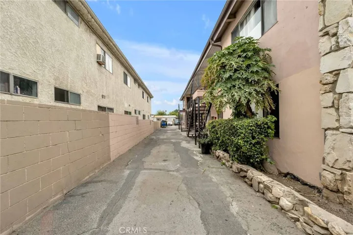 16020 Vanowen Street, Van Nuys, California 91406