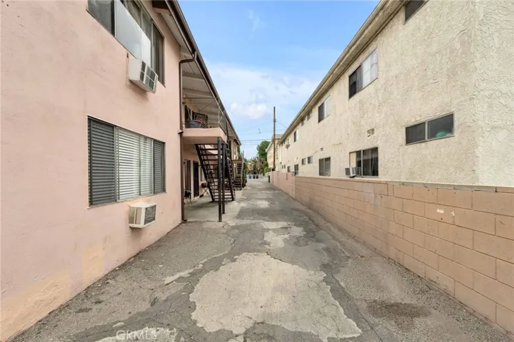 16020 Vanowen Street, Van Nuys, California 91406