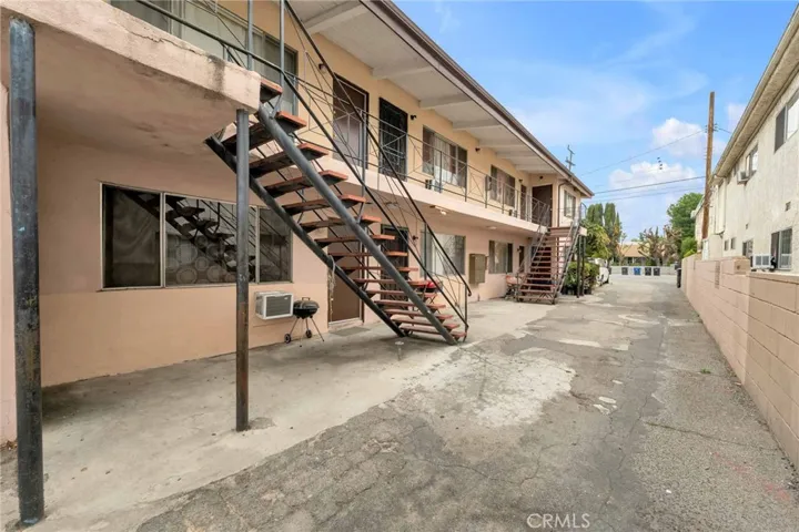 16020 Vanowen Street, Van Nuys, California 91406