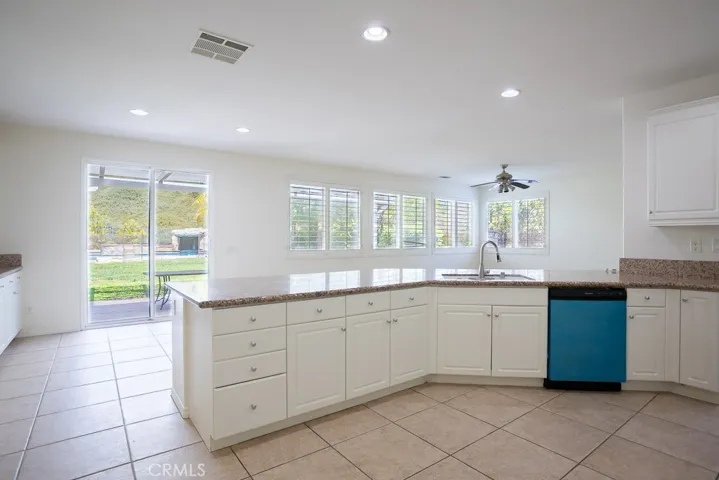 23857 Rio Rancho Way, Valencia, California 91354